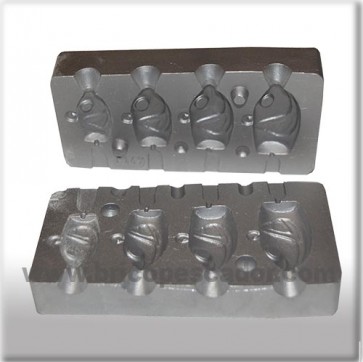 Molde 4 jigs cabeza de pez entre 25 y 70 gr..