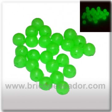 perlas perforadas verdes luminiscentes 5mm